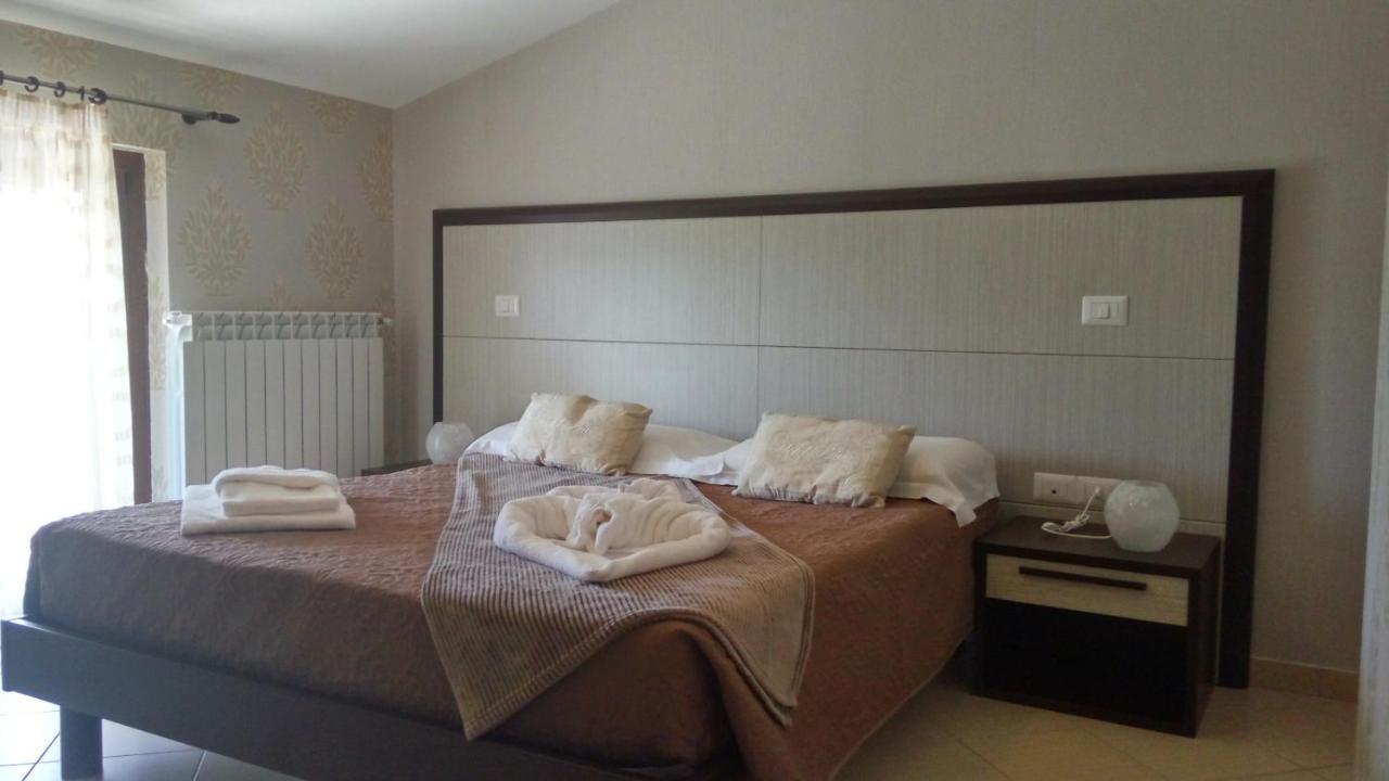 Relais Black Horse Millesimo Extérieur photo